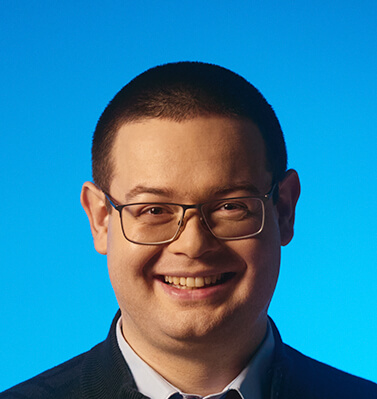 Михаил Медведев